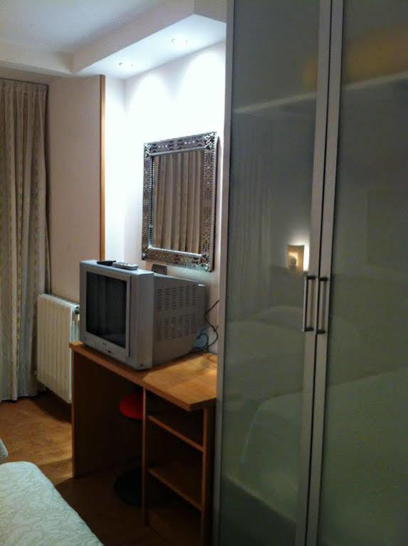 Hostal Del Carmen 산탄데르 외부 사진